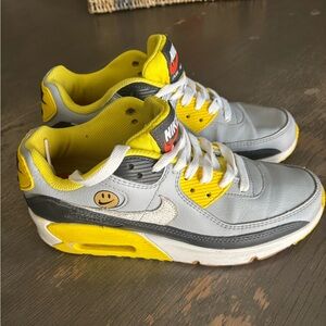 Nike Kids' Sneakers in Gray and Yellow Air Max